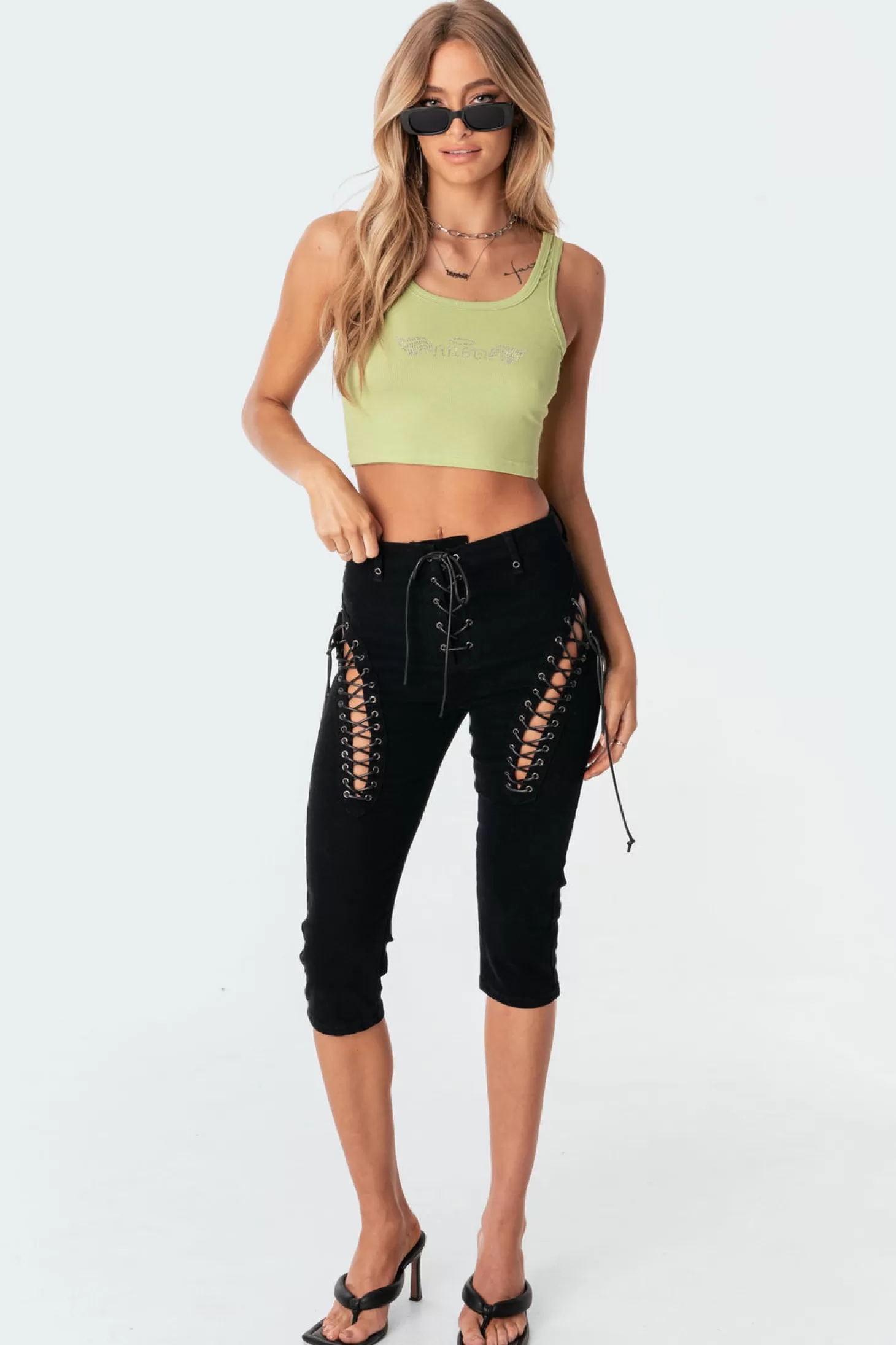 edikted Alexiss Lace-Up Capri Jeans* Jeans | Jeans