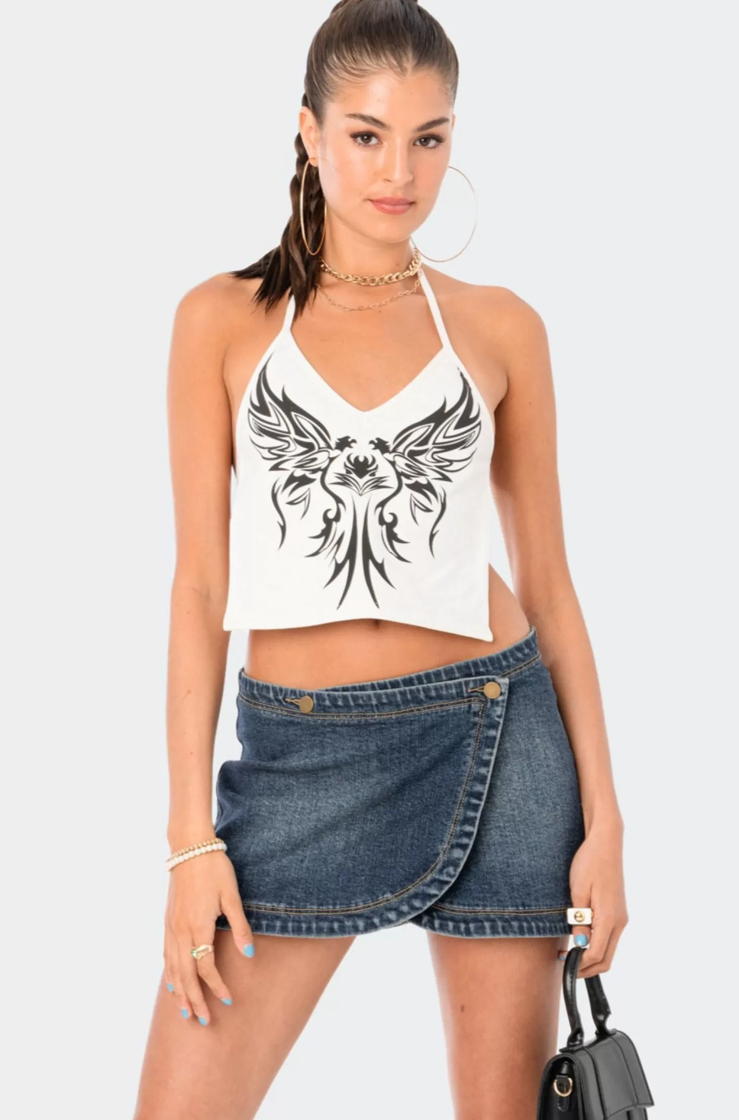 edikted Bella Open-Back Top* Crop Tops