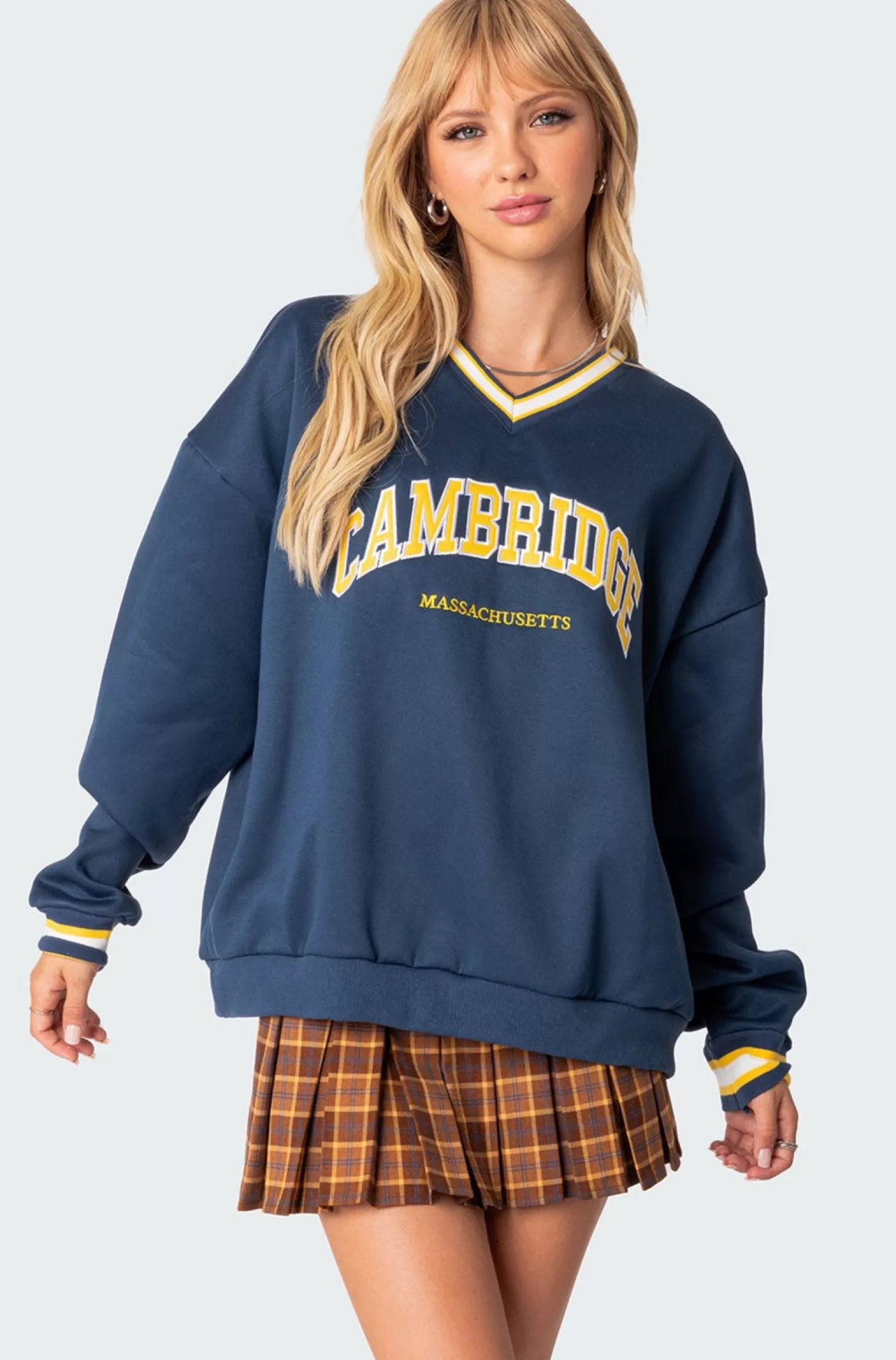 edikted Cambridge Sweatshirt* Hoodies & Sweatshirts | Hoodies & Sweatshirts