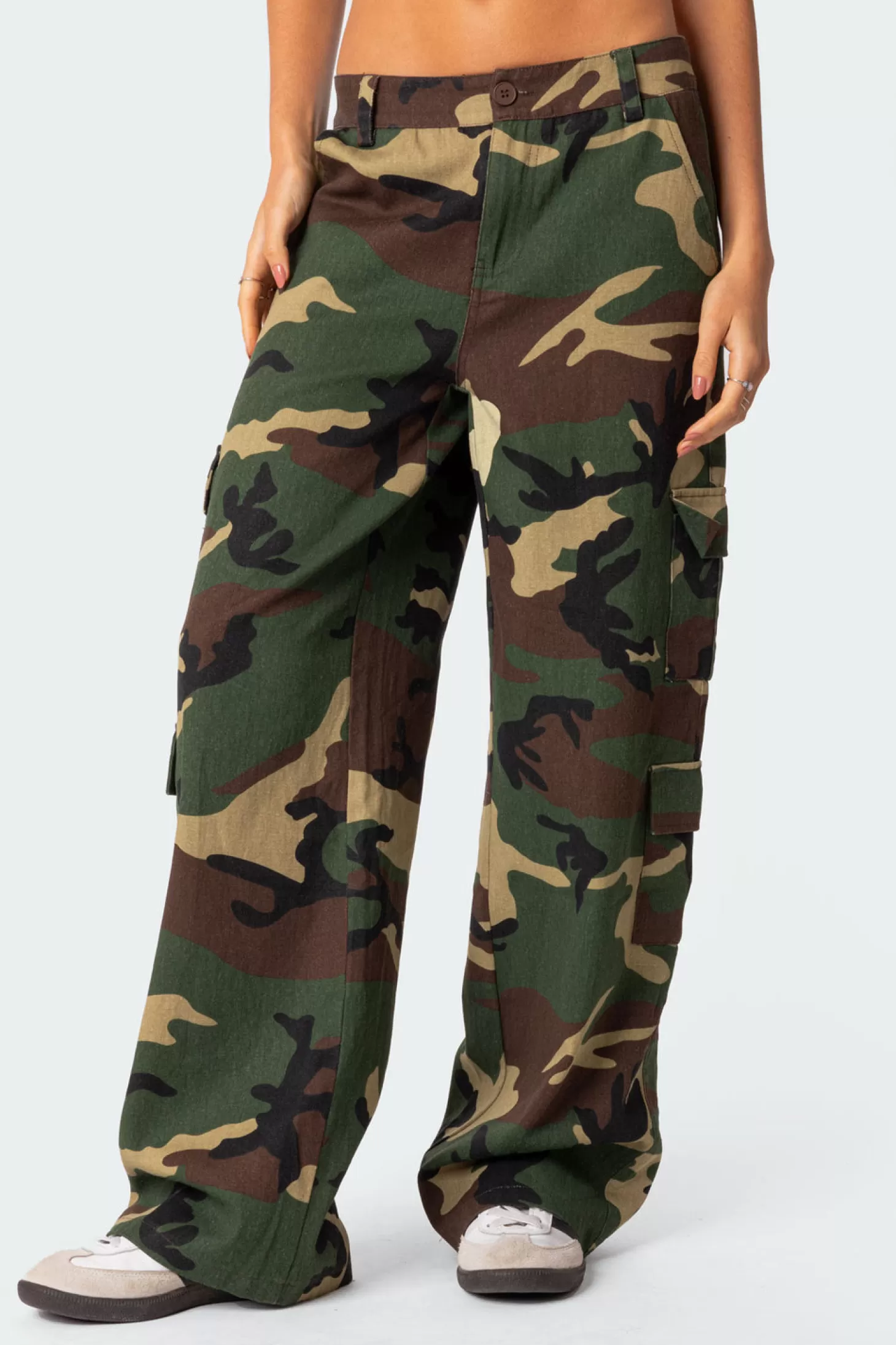 edikted Carli Camo Cargo Pants* Pants | Pants