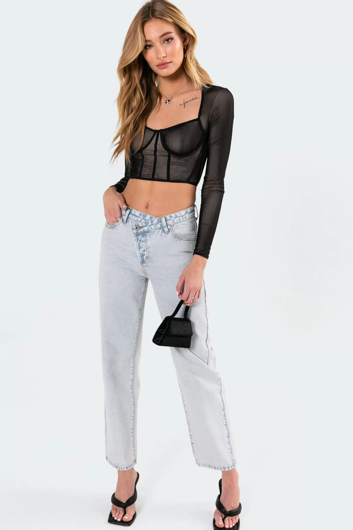 edikted Crossed Over Mom Jeans* Jeans | Jeans