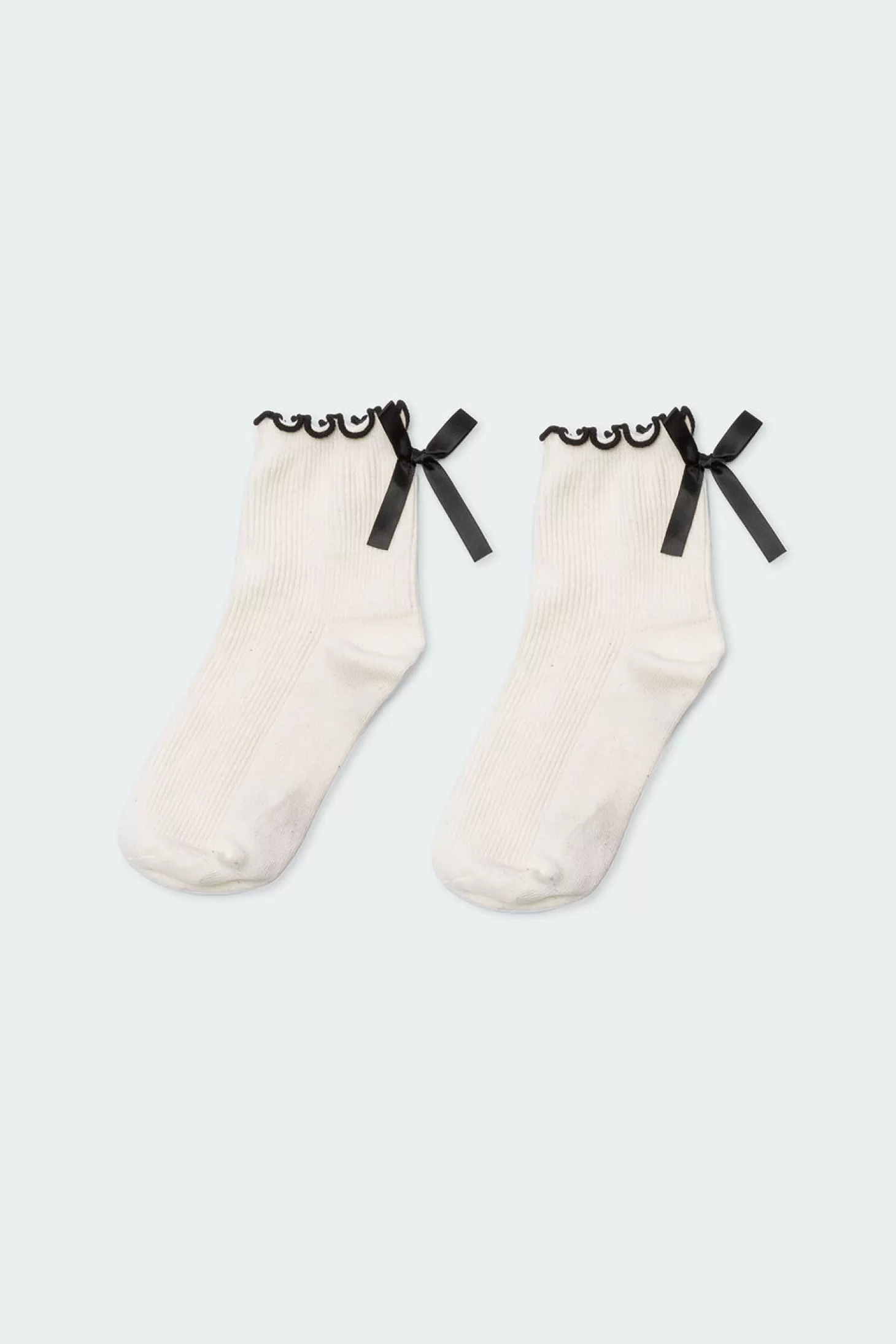 edikted Frill & Bow Socks* Socks & Tights