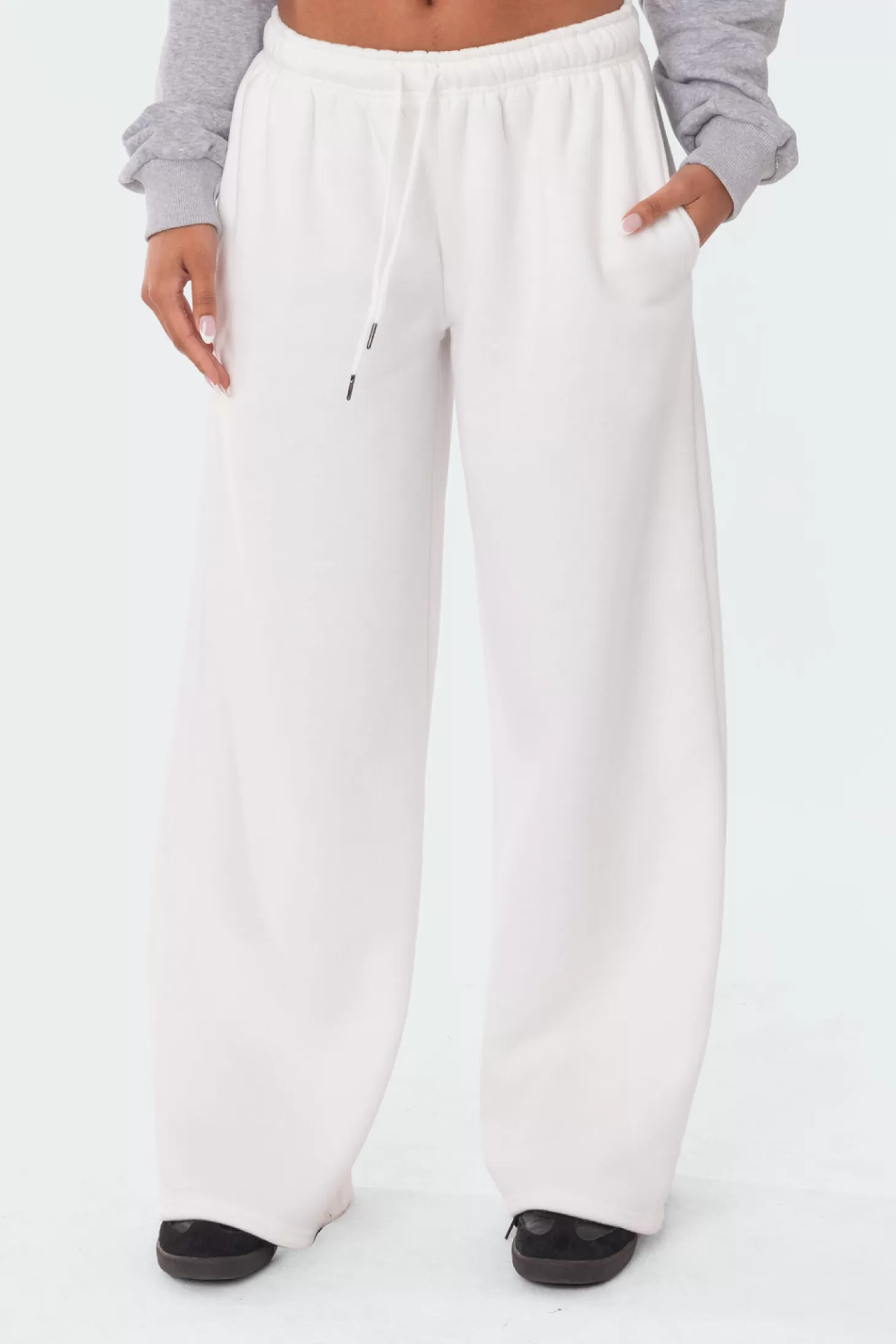 edikted Kamari Low Rise Wide Sweatpants* Pants | Pants