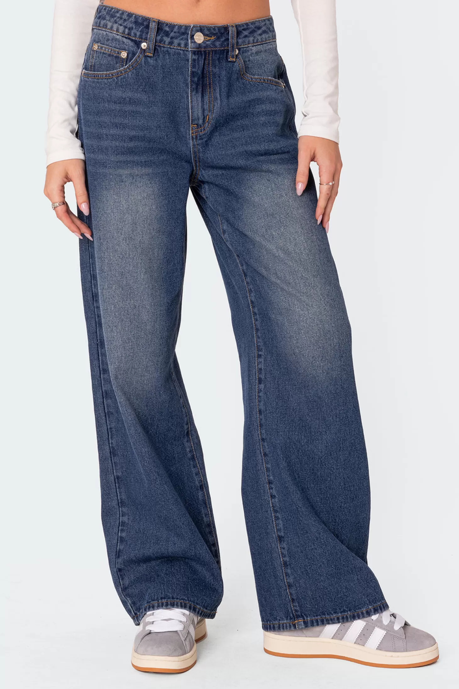 edikted Karie Relaxed Mid Rise Jeans* Jeans | Jeans