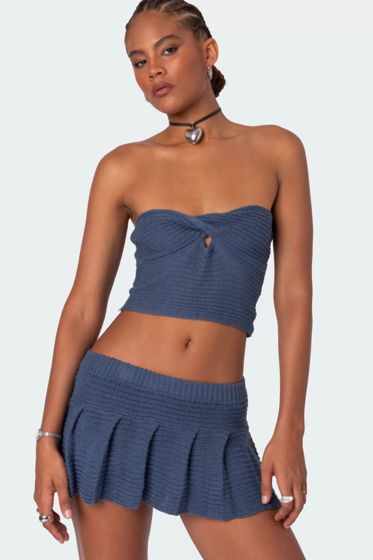 edikted Kiera Twist Front Knit Tube Top* Strapless Tops | Knitted Tops