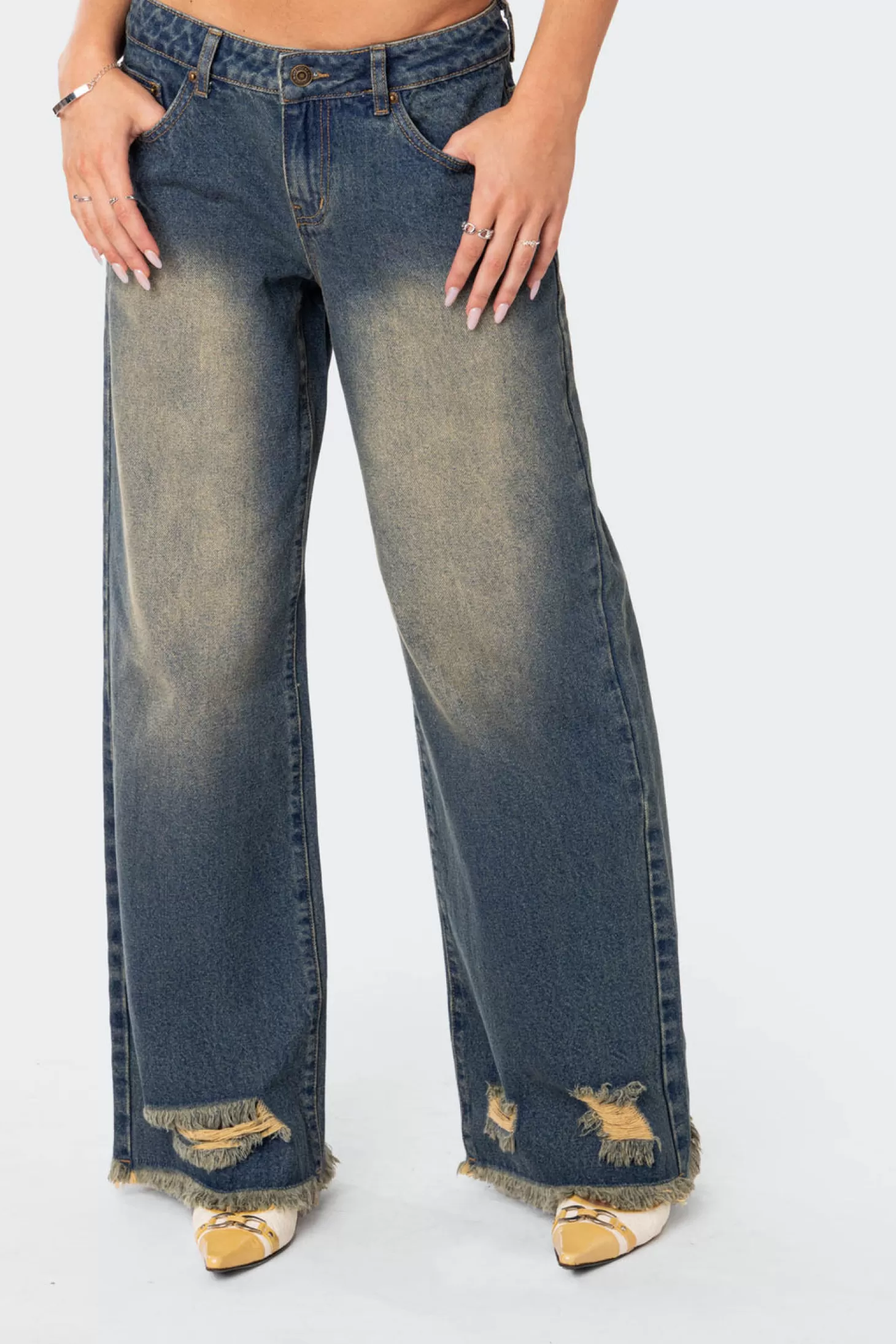 edikted Orbit Washed Low Rise Jeans* Jeans | Jeans