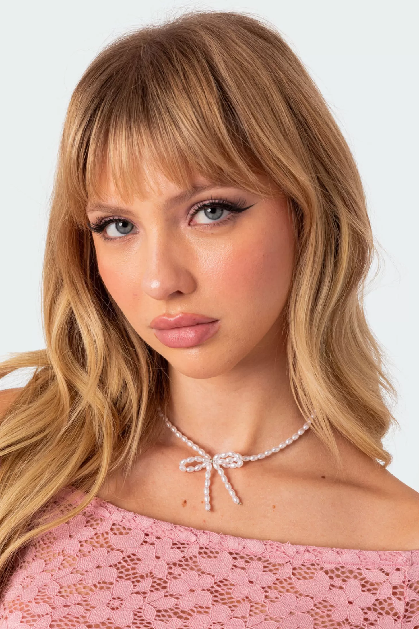 edikted Pearl Bow Necklace* Night Out | Necklaces