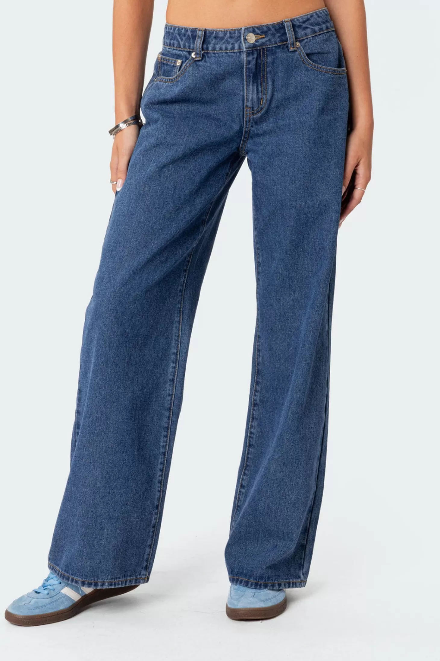 edikted Raelynn Washed Low Rise Jeans* Denim