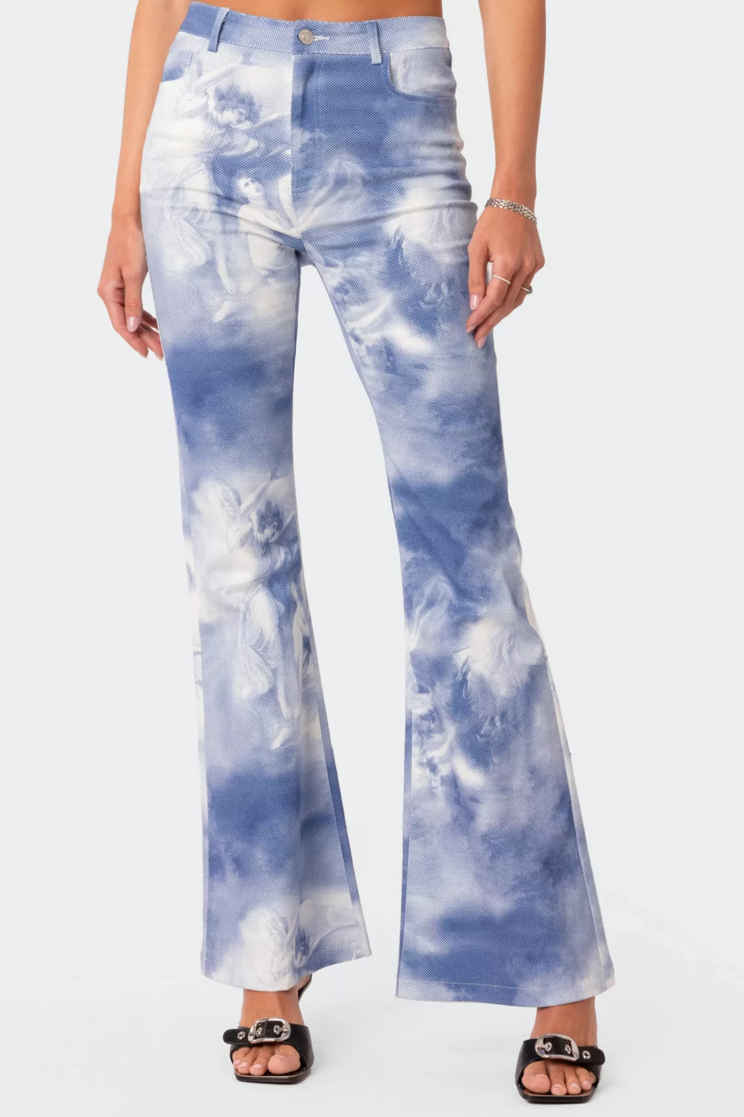 edikted Saint Printed Flared Jeans* Jeans | Jeans